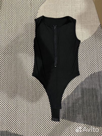 Топик, боди и платье