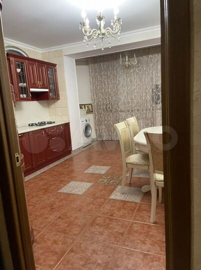 3-к. квартира, 101 м², 1/5 эт.