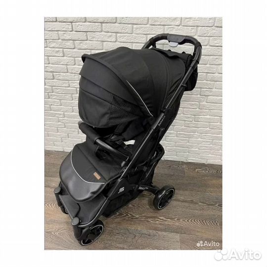 Коляска прогулочная