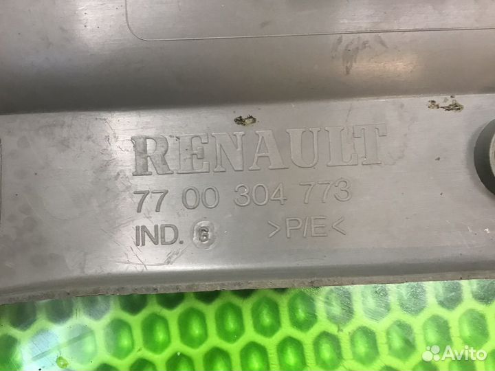 Обшивка багажника Renault kangoo