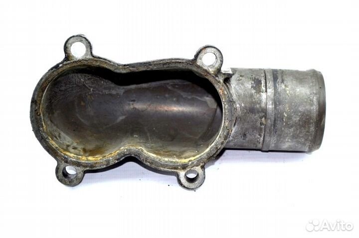 Крышка корпуса термостата scania 4-series 124 (01