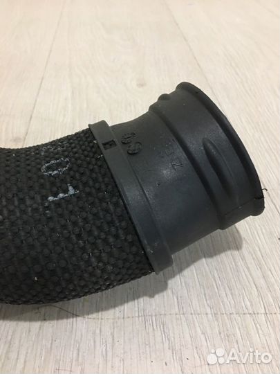 Патрубок воздушного фильтра левый Mercedes Benz