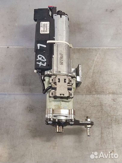 Мотор левый привод крышки багажника Audi Q7