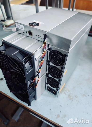 Antminer S19K PRO 120th бу