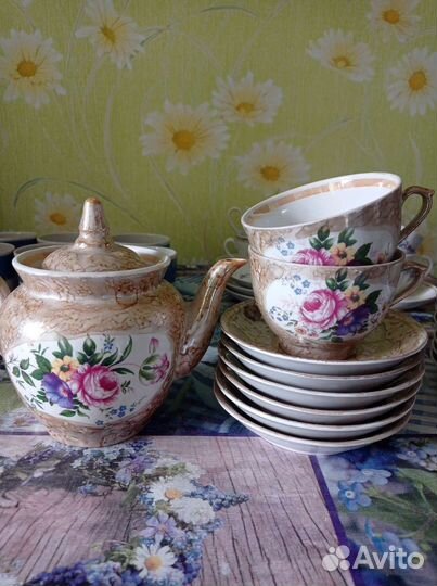 Блюдца, фарфоровые стаканы