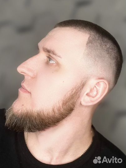 Модель на стрижку