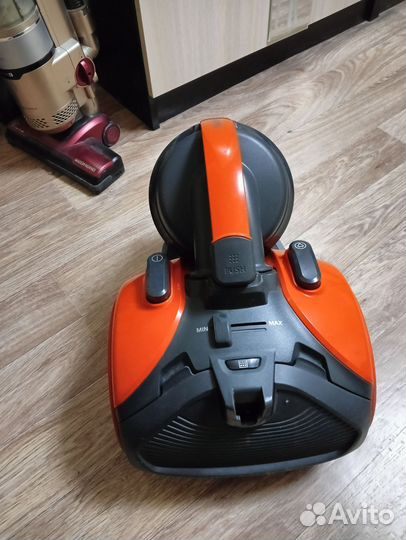 Пылесос почти новый мотор новый