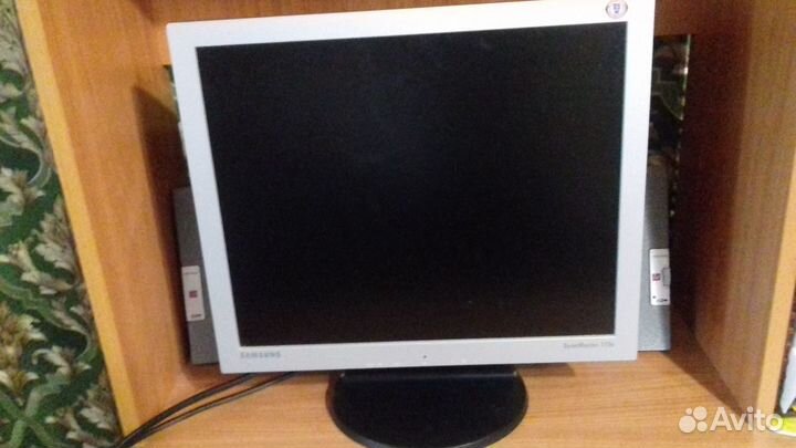Продам Монитор samsung.- 38х32 и клавиатуру