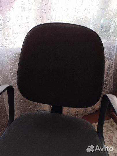 Компьютерное кресло