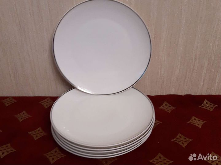 Столовая посуда фарфор 24см