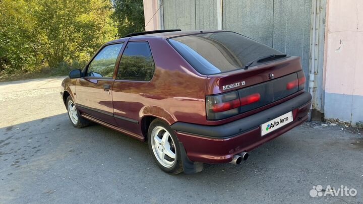 Renault 19 1.7 МТ, 1990, 206 300 км