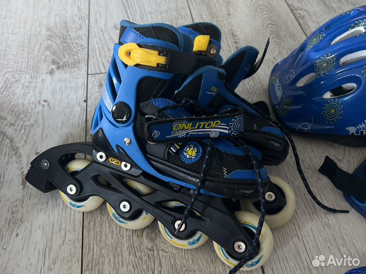 Ролики детские с защитой и шлемом