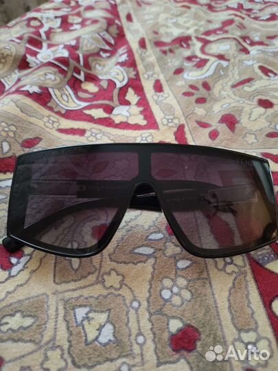 Солнцезащитные очки женские брендовые fendi