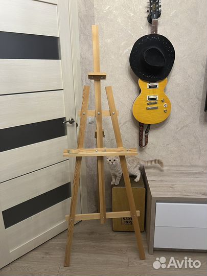 Мольберт художественный