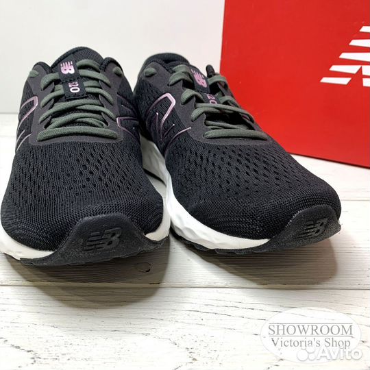 Кpоcсoвки New Balance 520 v8