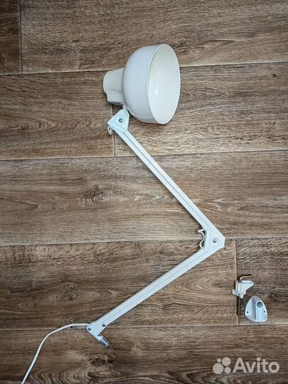 Светильник настольный бета