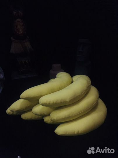 Бананы, кости - реквизит для аниматоров