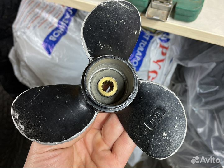 Винт лодочного мотора suzuki