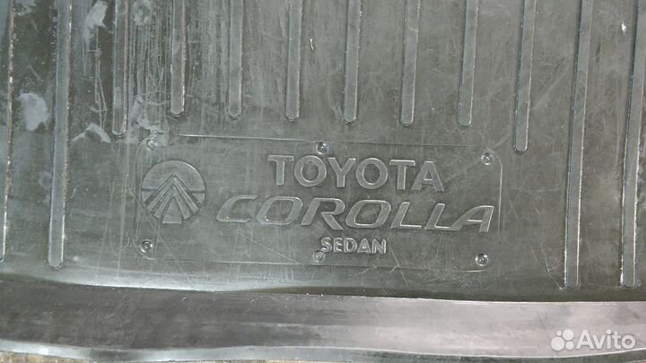 Тойота корола коврик в багажник
