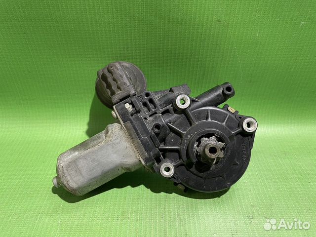 Моторчик стеклоподъемника Lexus 8571058010