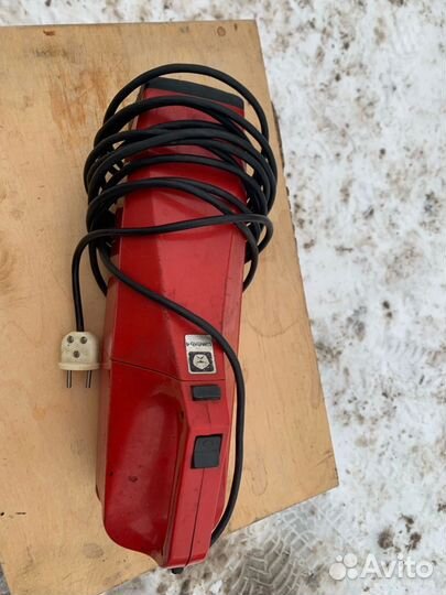 Пылесос новый Шмель-4