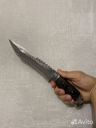 Нож из дамаска