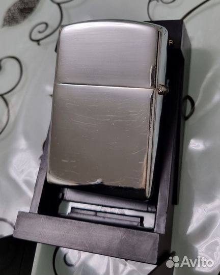 Зажигалки Zippo и De Cambridge
