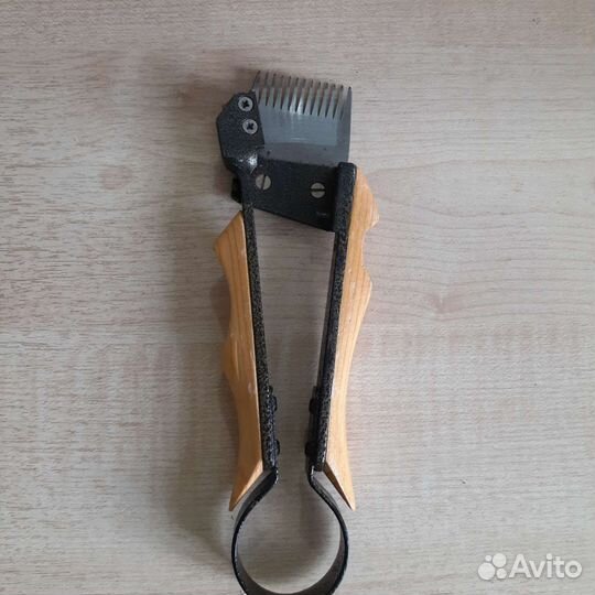 Механическая машинка для стрижки животных