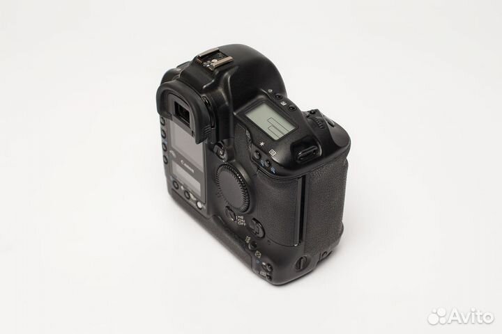 Canon - 1D Mark 2