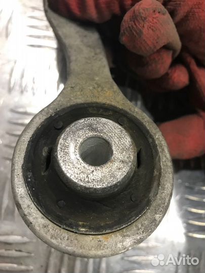 Рычаг подвески передний левый Audi S4 B7 BBK 2005