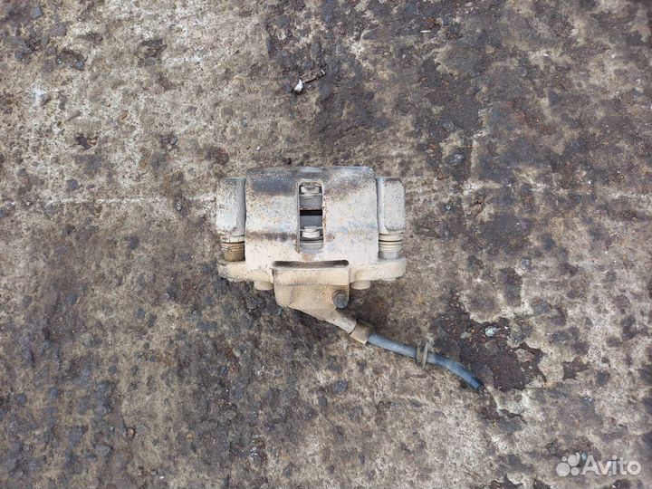 Суппорт тормозной передний правый LADA 2115 LADA