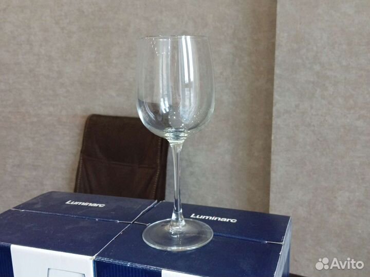 Набор бокалов для вина