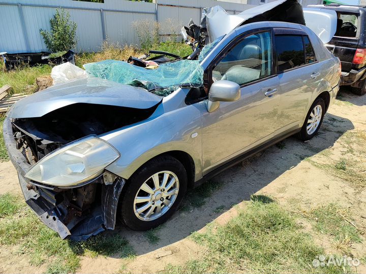 Разбор Nissan tiida с11 седан