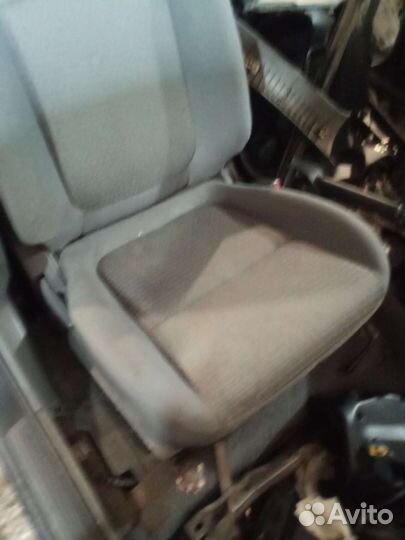 Nissan almera classic сиденья передние