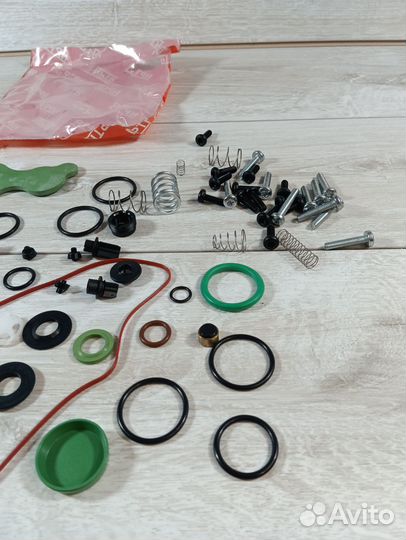 2608040 2897062 рем комплект