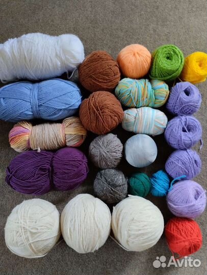 Пряжа, спицы, крючки