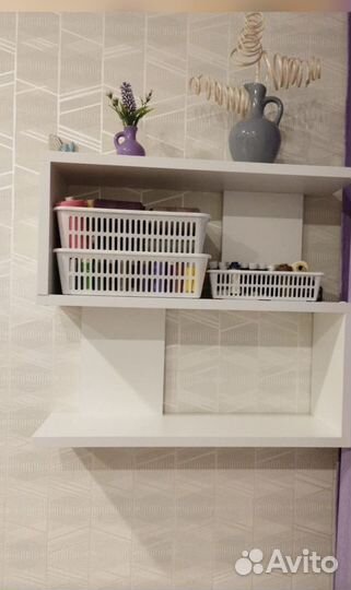 Комод,две полки