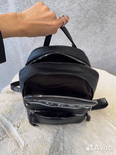 Рюкзак женский guess