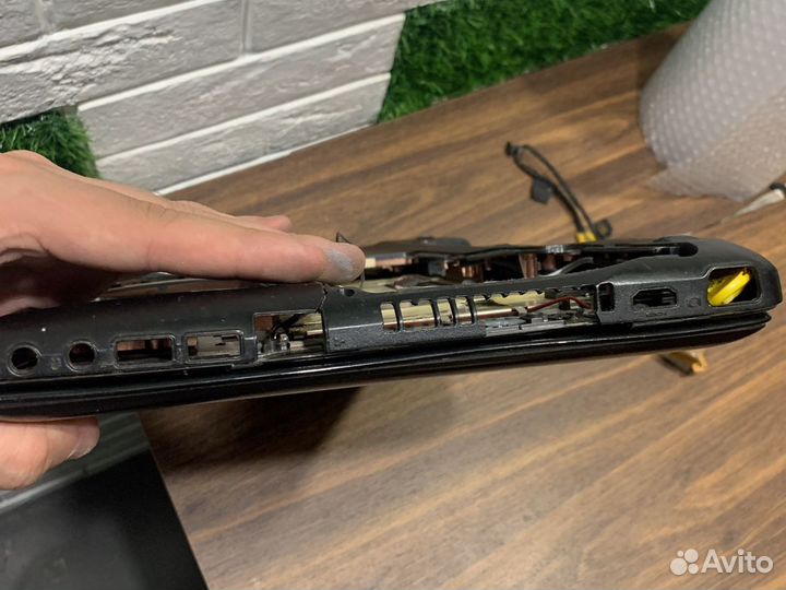 Lenovo y560p в разбор