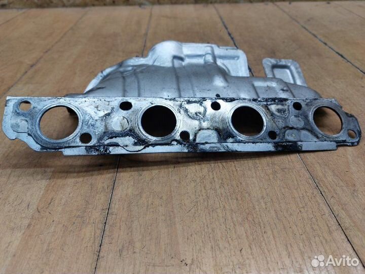 Тепловой экран выпускного коллектора Ford Mondeo