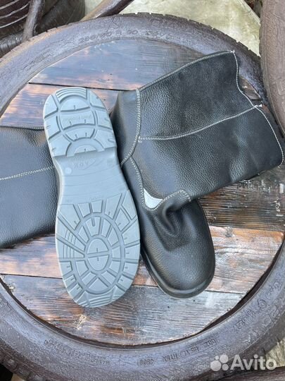 Сапоги теплые с металлическим носком