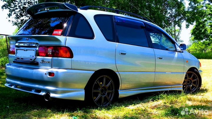 Накладка на задний бампер Ipsum Hippo Sleek