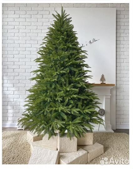 Ель без игрушек 210