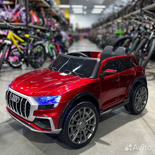 Электромобиль Ауди новый