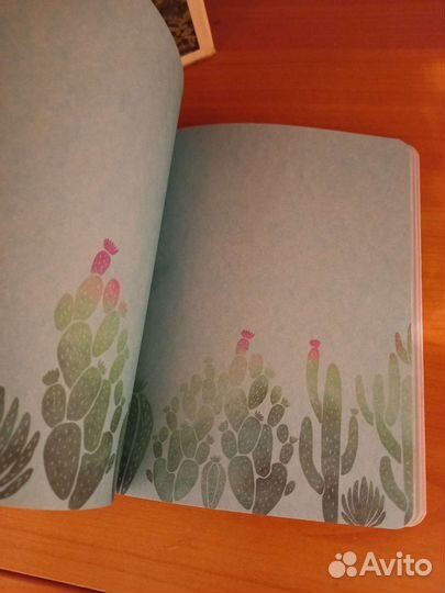 Блокнот с забавными рисунками