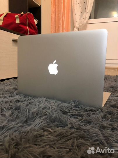 Apple MacBook air 13 (2014)