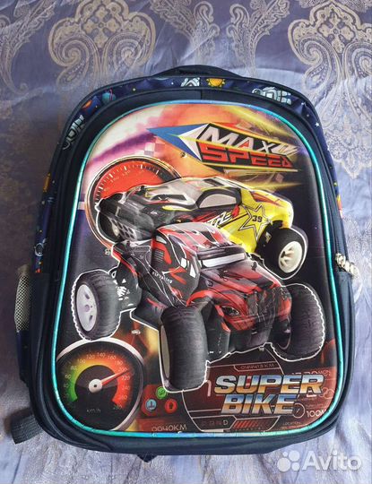 Ранец школьный с 3D рисунком