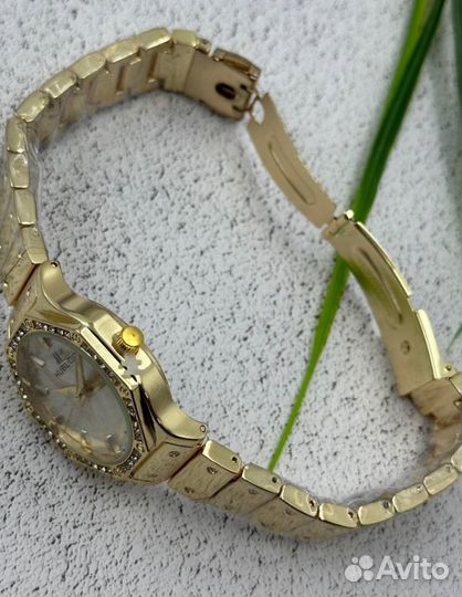 Женские часы Hublot