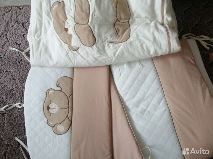 Бортики в кроватку