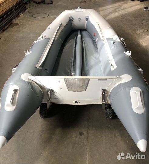Надувная лодка 330 badger